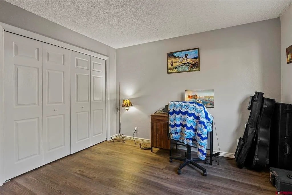 Building Photo - 1212 Avenida Del Sol