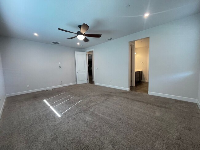 Building Photo - 601 Belfonte St