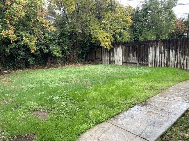 Building Photo - 2509 Michelle Dr