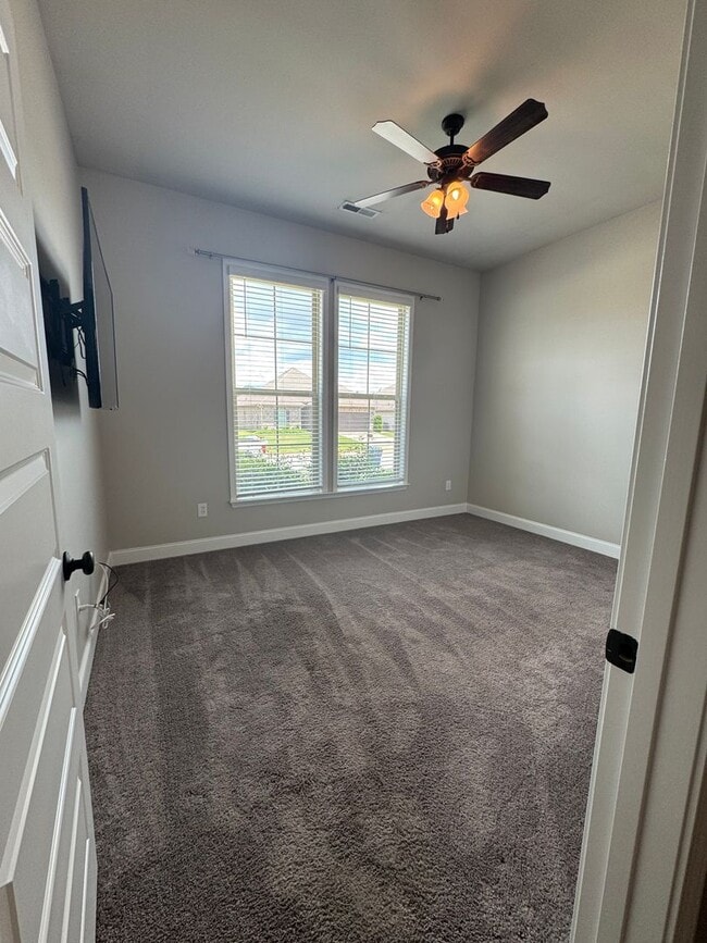 Building Photo - 234 Pumprock Dr