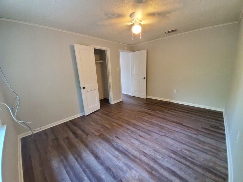 Building Photo - 8240 TX-154