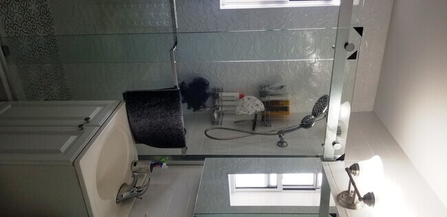 Building Photo - 10537 64th Ave