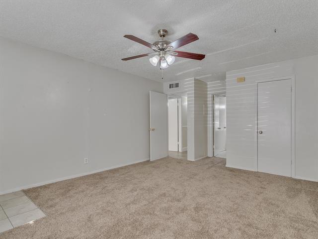 Building Photo - 5053 Ridglea Ln