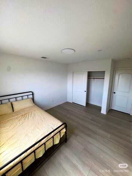 Building Photo - 5032 Woodley Ridge Dr