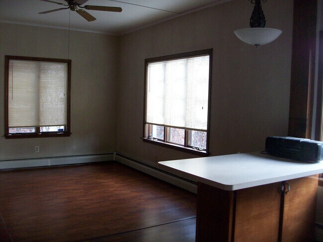 Living Room - 473 Virginia St