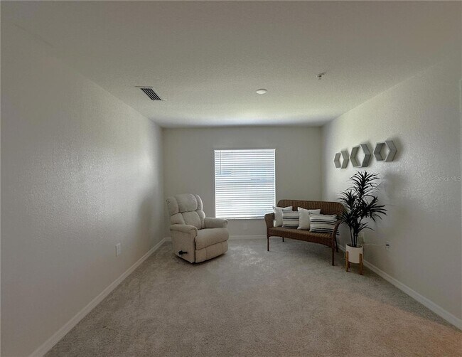 Building Photo - 14231 Heritage Landing Blvd