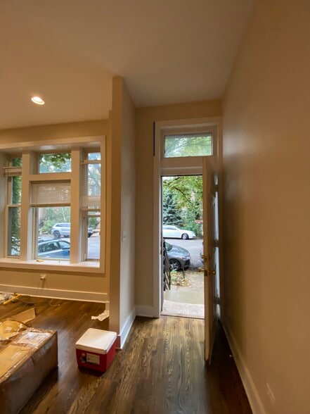 Building Photo - 2014 W Huron St