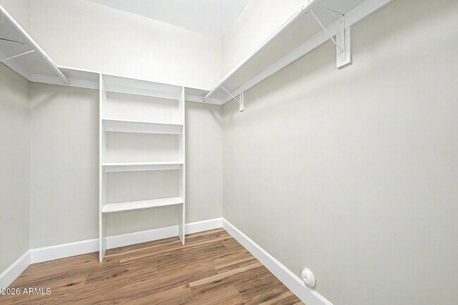 Building Photo - 15452 Chicory Dr