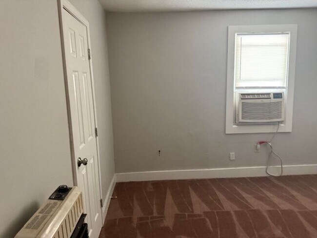 Building Photo - 2417 Deadrick Ave