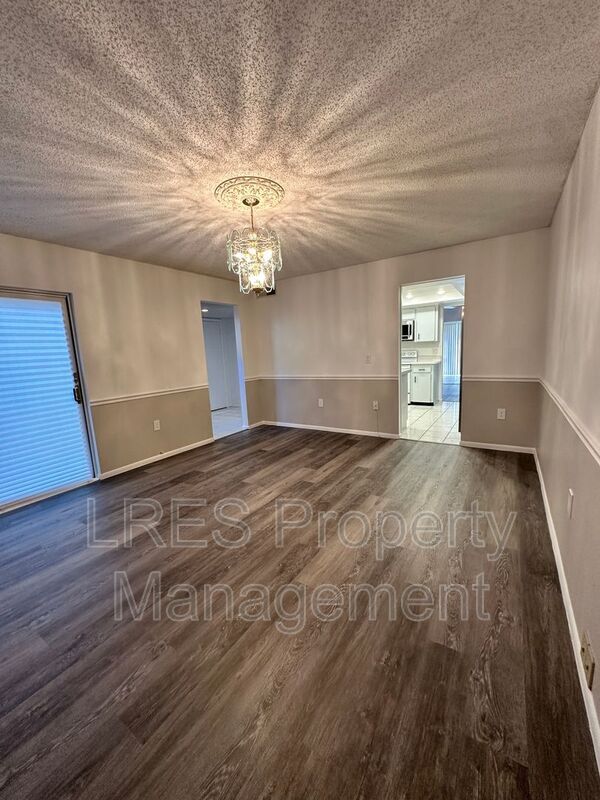 Building Photo - 106 Eastwind Ln