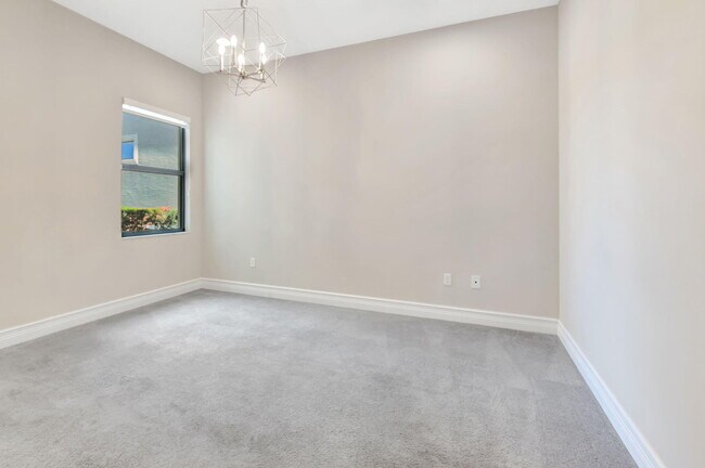 Building Photo - 16317 Cabernet Dr