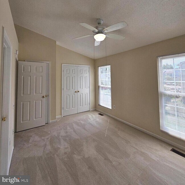 Building Photo - 7235 Parson's Ct