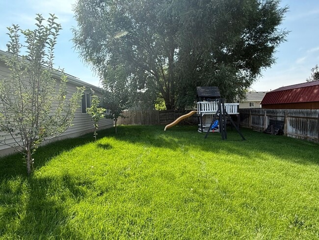 Building Photo - Beautiful patio home with 2 car garage and...