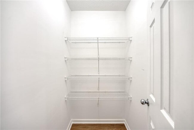 Building Photo - 2913 Vining Ridge Terrace