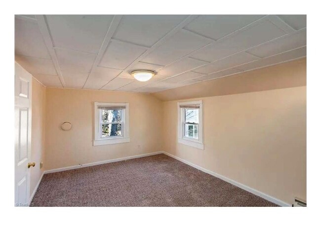 Building Photo - 210 Friendship Cir