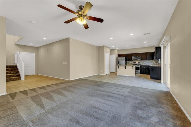 Building Photo - 7922 Blue Lake Peak St