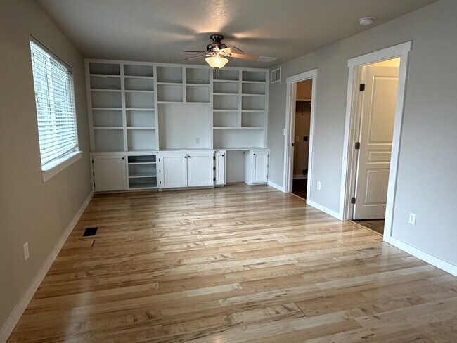 Building Photo - Perfect 4 bed 2.5 ba home in the desirable Sundance Subdiv. off McMillan & Meridian Rd.