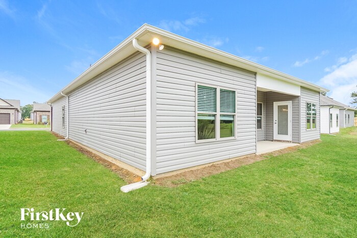 Building Photo - 130 Co Rd 1701