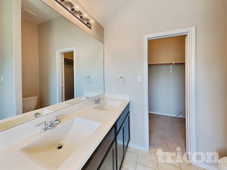 Building Photo - 6411 Candlepass Dr