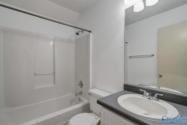 Building Photo - 137 Rebecca Pines Dr