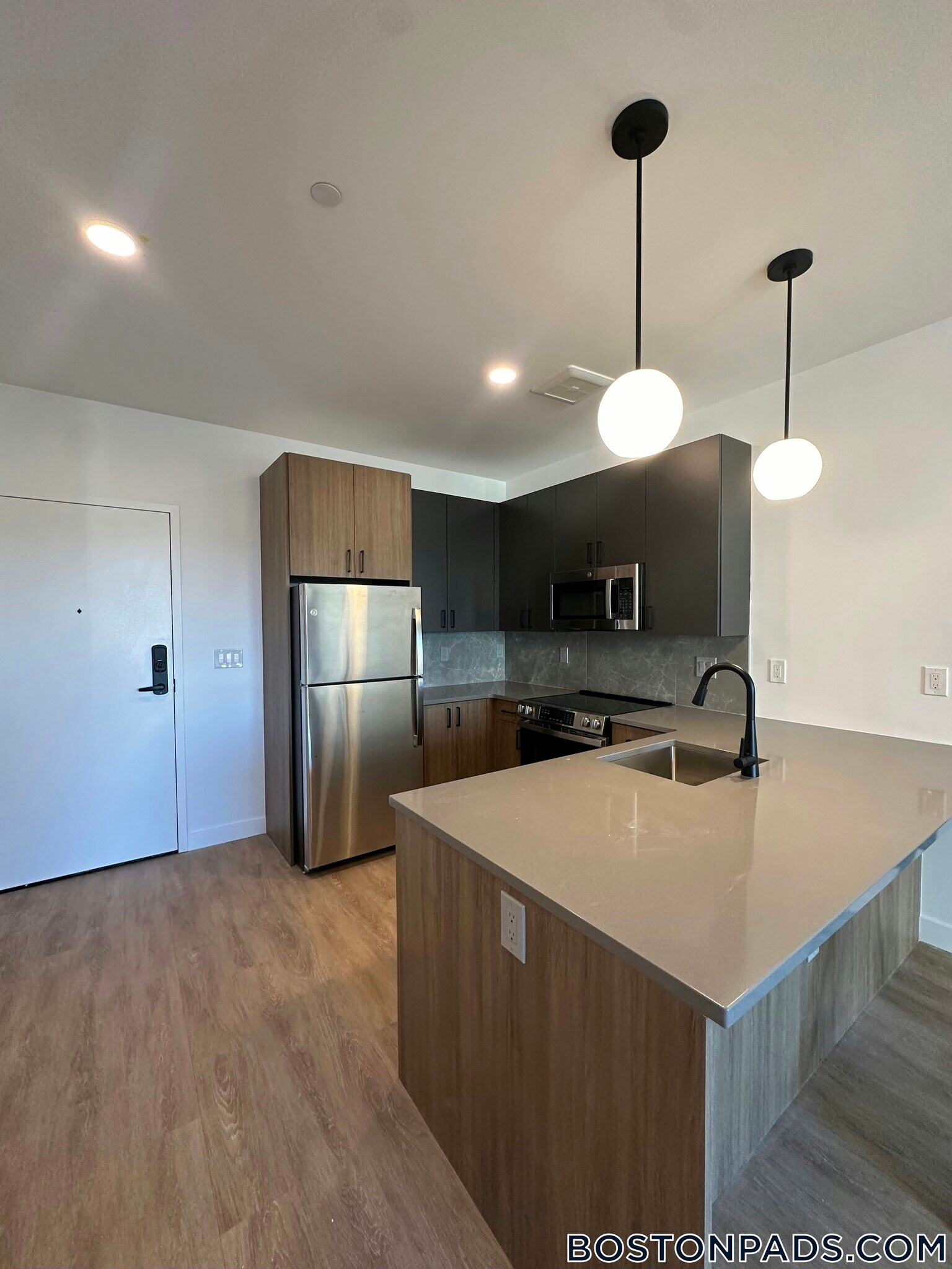 Building Photo - 199 Gardner St