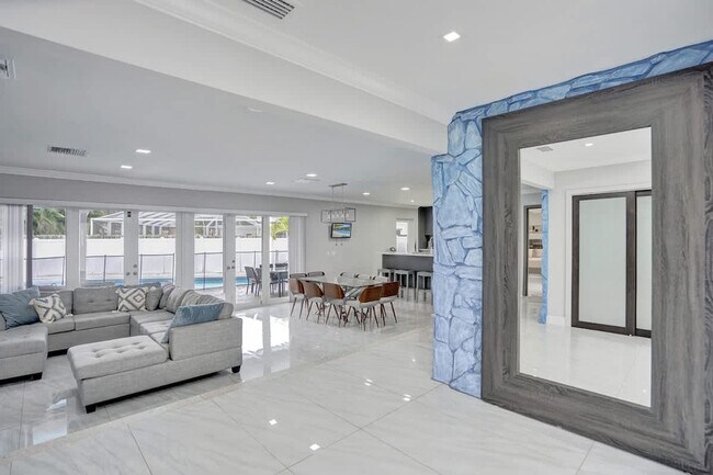 Building Photo - 1000 Diplomat Pkwy