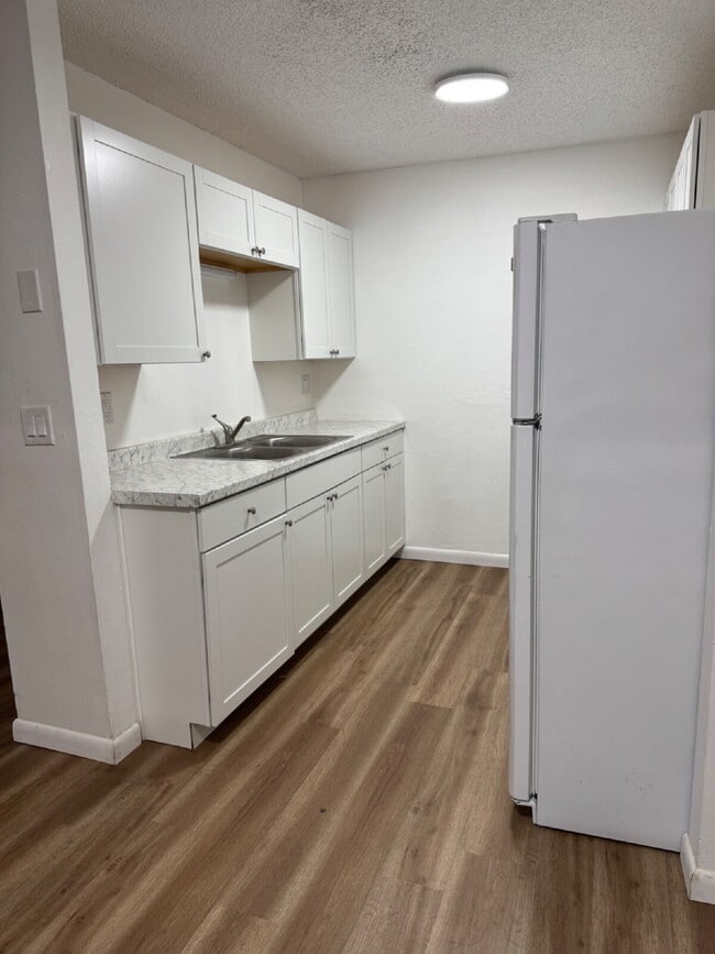 Building Photo - 3012 Allred Dr