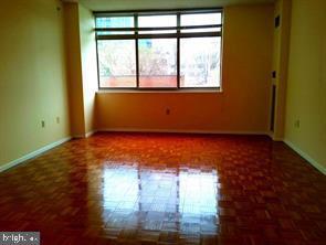Building Photo - 7111 Woodmont Ave