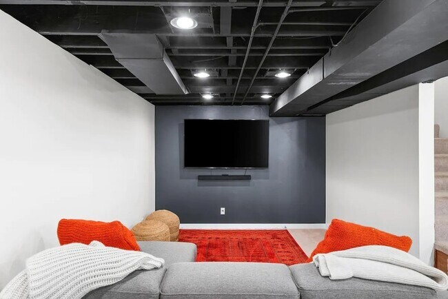 Building Photo - Move In Today, Get 50% Off Your Second Month!