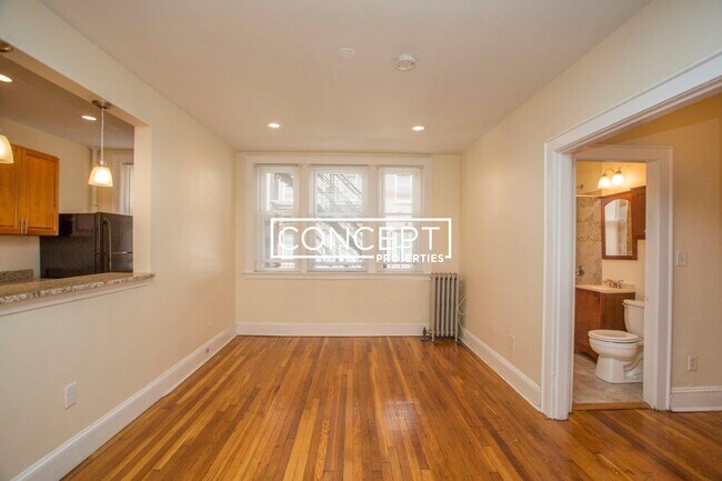 Building Photo - 136A Highland Ave. Unit 28B