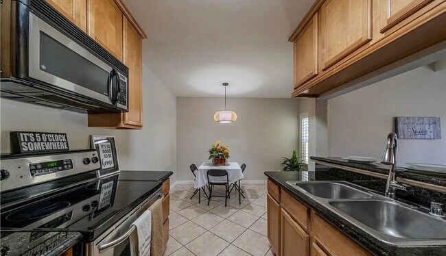 Building Photo - 1345 Cabrillo Park Dr
