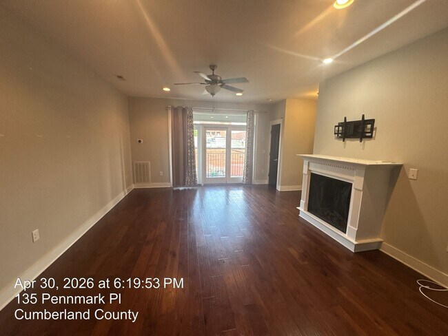 Building Photo - 123 Pennmark Pl
