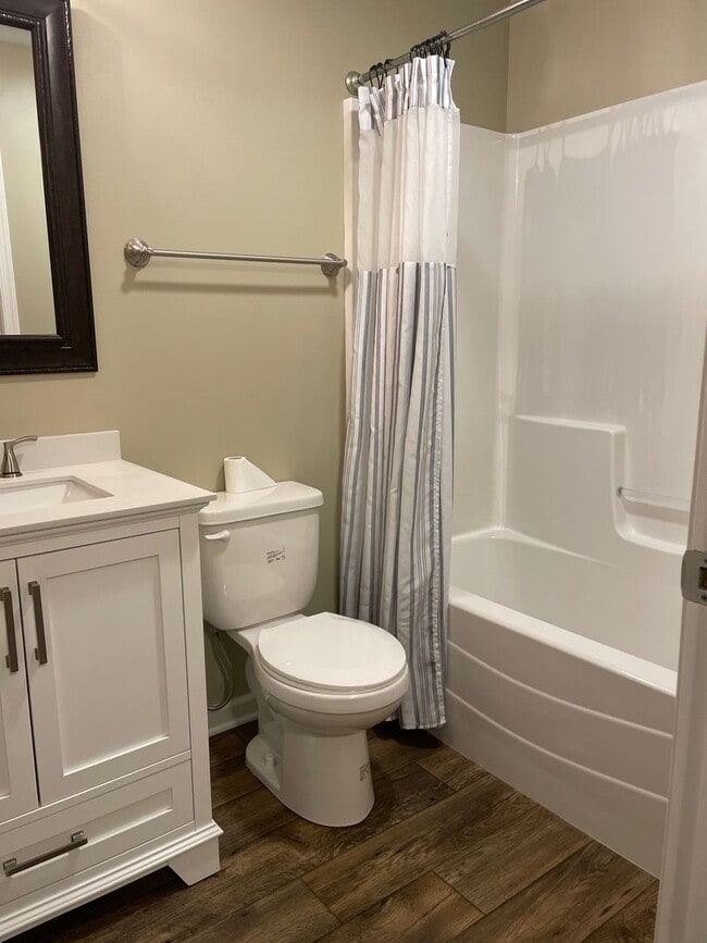 Building Photo - Marble8