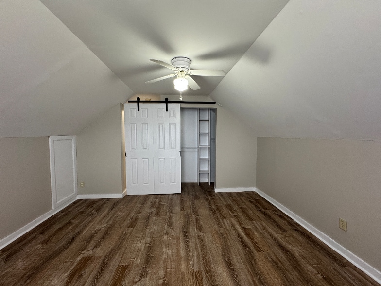 Building Photo - 52 Owendale Ave