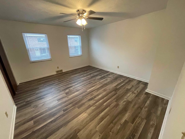 Building Photo - 1 Hapgood Hill