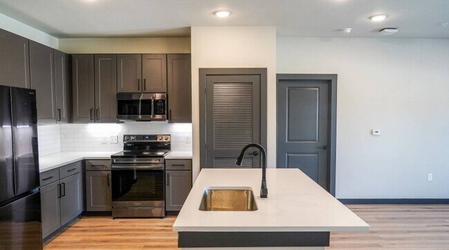 Building Photo - 2953-Fm2920 Farm to Market 2920