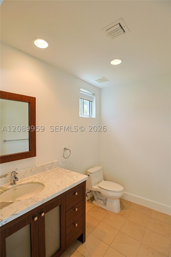 Building Photo - 7520 SW 59th St