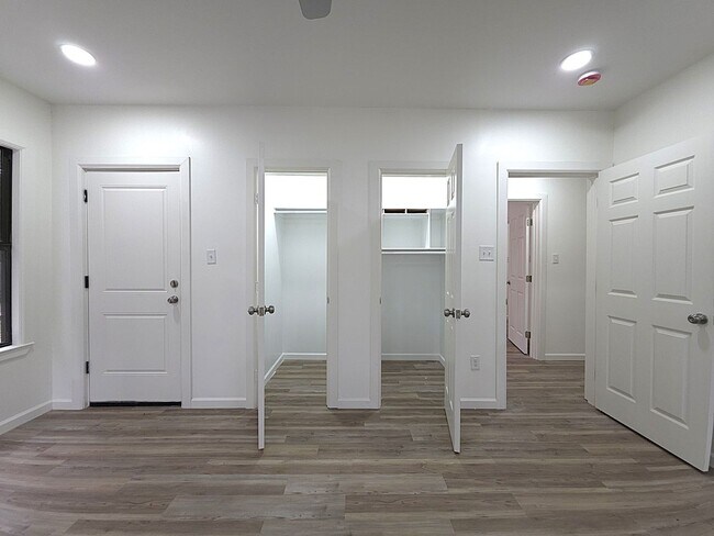 Building Photo - Fully Remodeled Home in the Heart of Tyler...