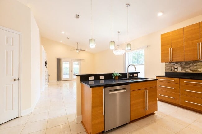 Building Photo - 4030 Forsythe Park Cir