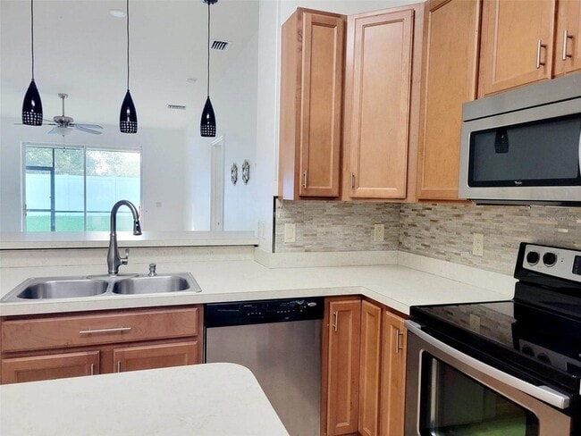 Building Photo - 412 Summerlyn Dr