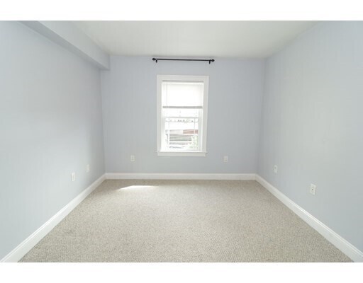 Building Photo - 45 Hancock St