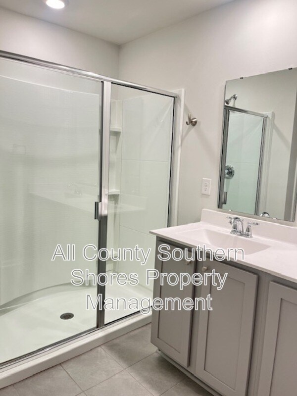 Building Photo - 2879 Pegasus Pl