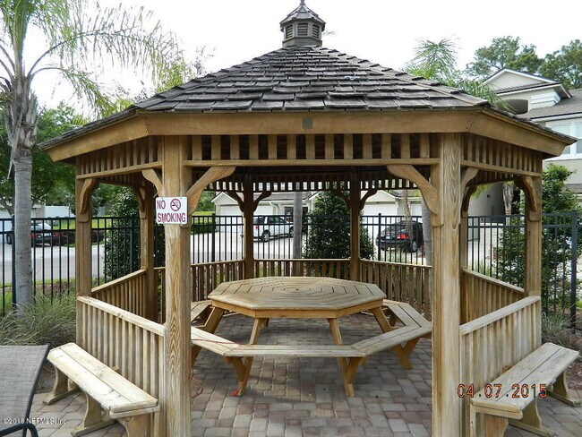 Building Photo - 8204 White Falls Blvd