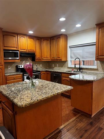 Building Photo - 2132 Wheaton Dr