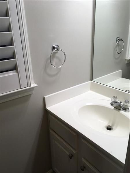 Building Photo - 500 Papillion Trace