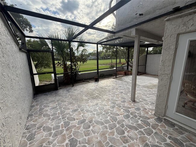Building Photo - 4212 Fairway Cir