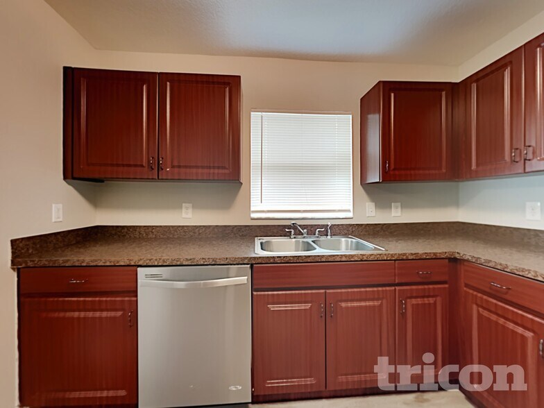 Building Photo - 1119 Shared Passion St