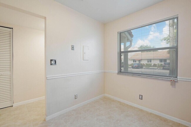 Building Photo - 6384 Boca Cir