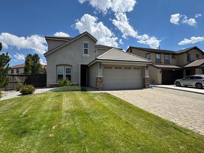 Primary Photo - Large Wingfield Springs Home in cul-de-sac...