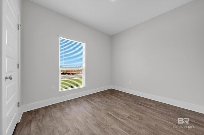 Building Photo - 8984 Chabo Cir